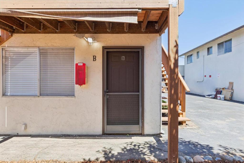 main property photo 57