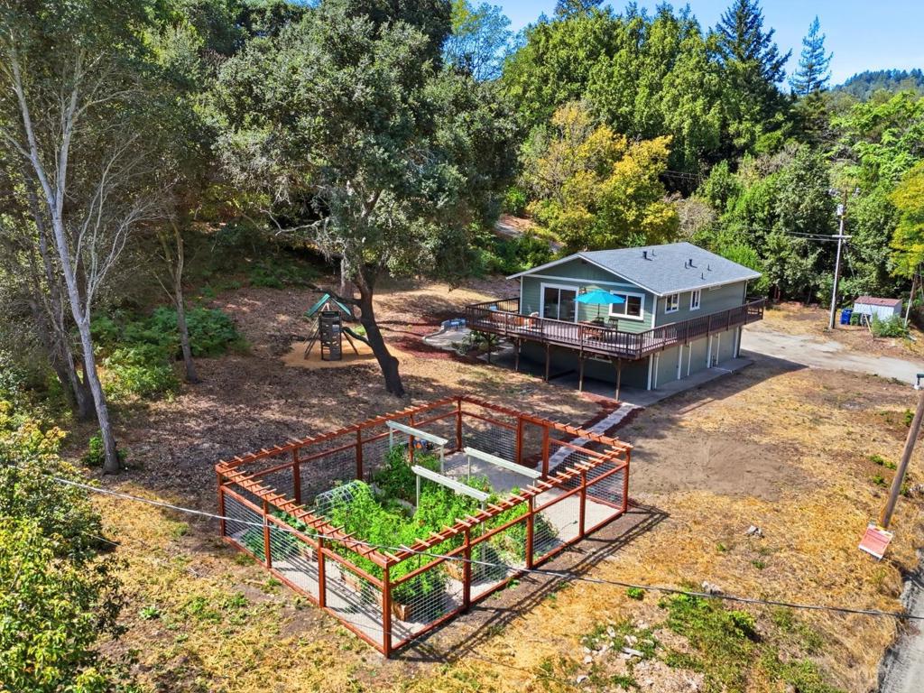 main property photo 44