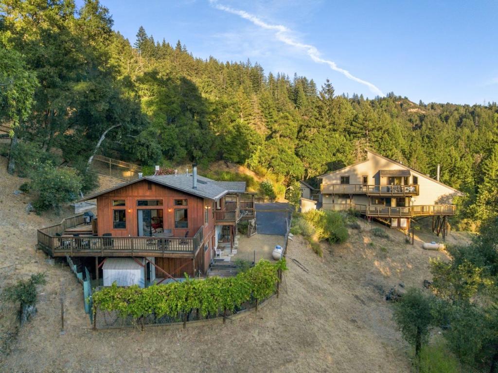 main property photo 45