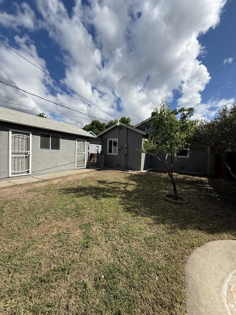 main property photo 15