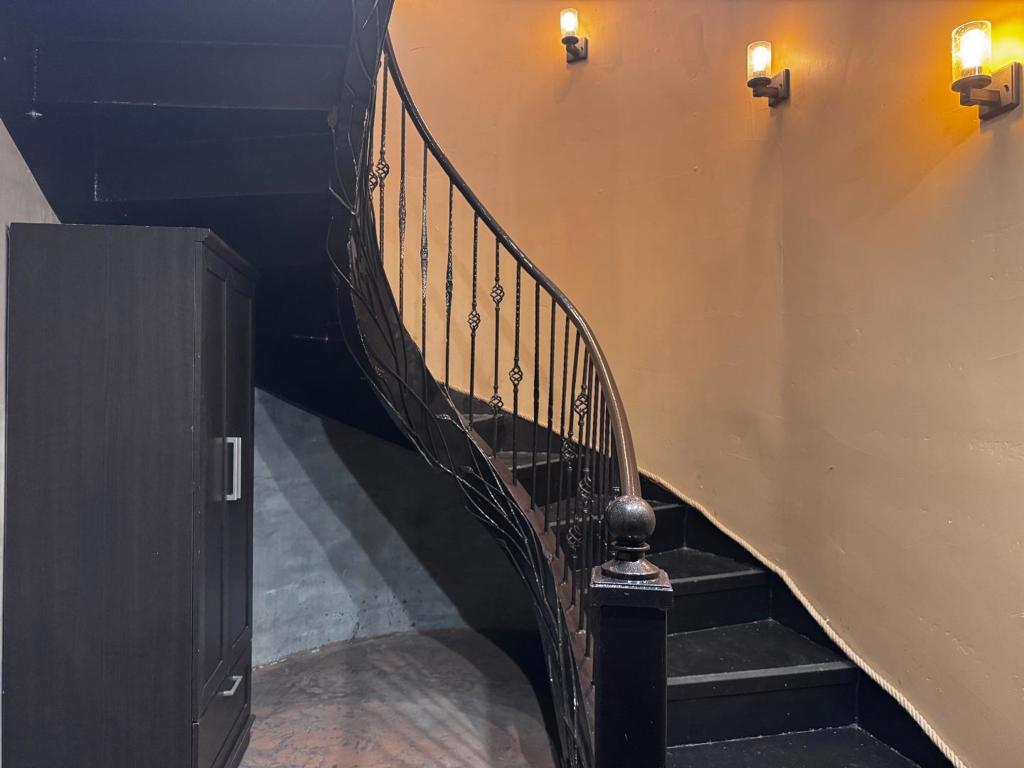 main property photo 43