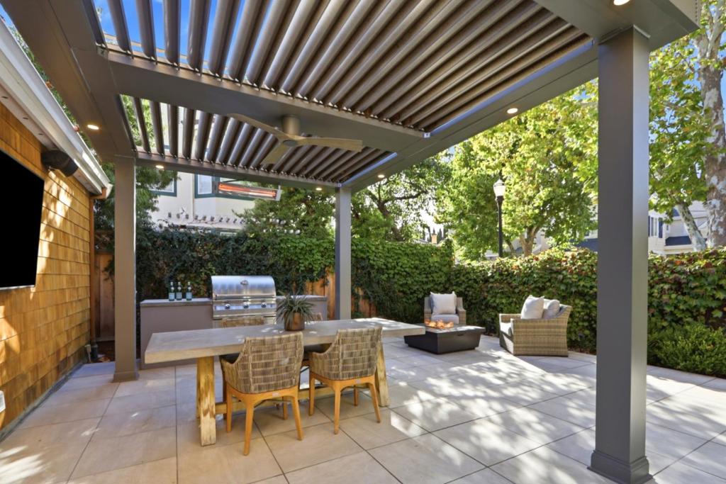 main property photo 67