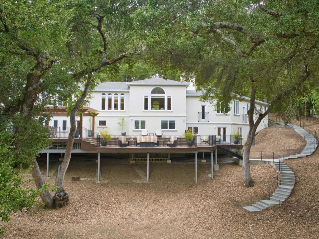 main property photo 51