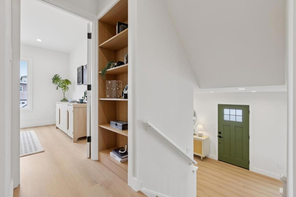 main property photo 70