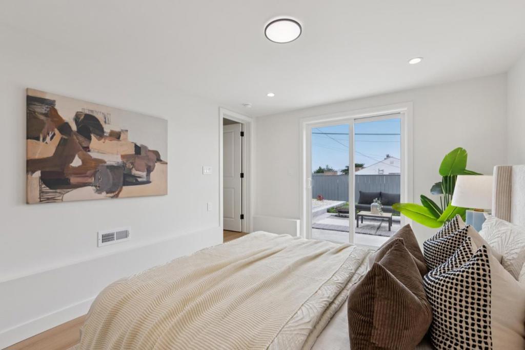 main property photo 80