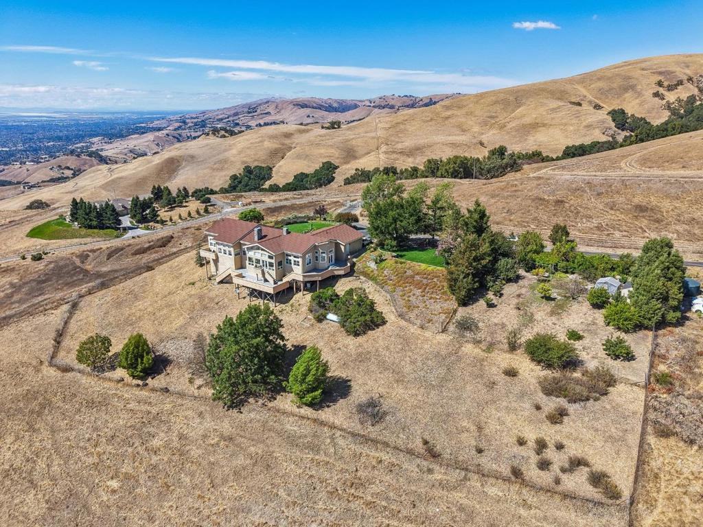main property photo 94