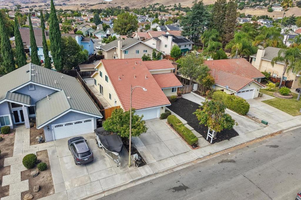 main property photo 66