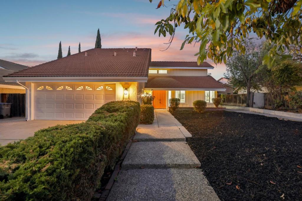 main property photo 75