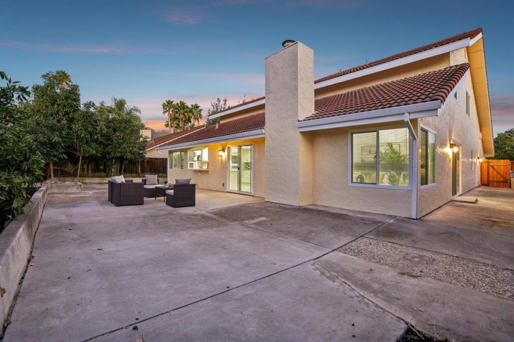 main property photo 90