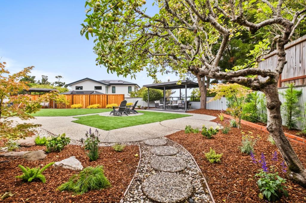 main property photo 59