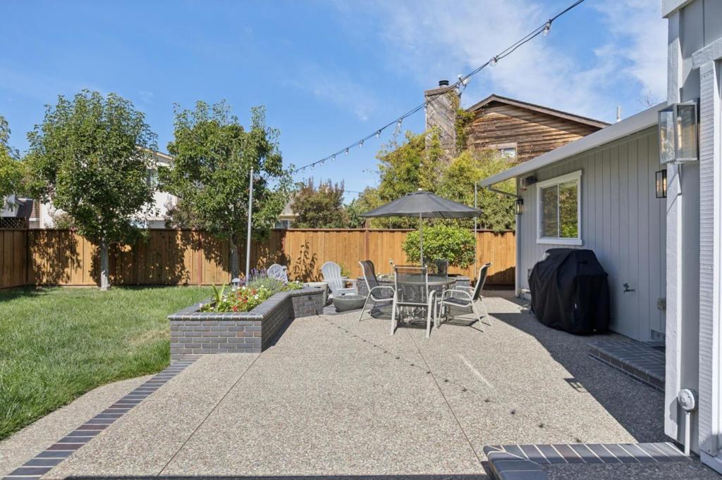 main property photo 73