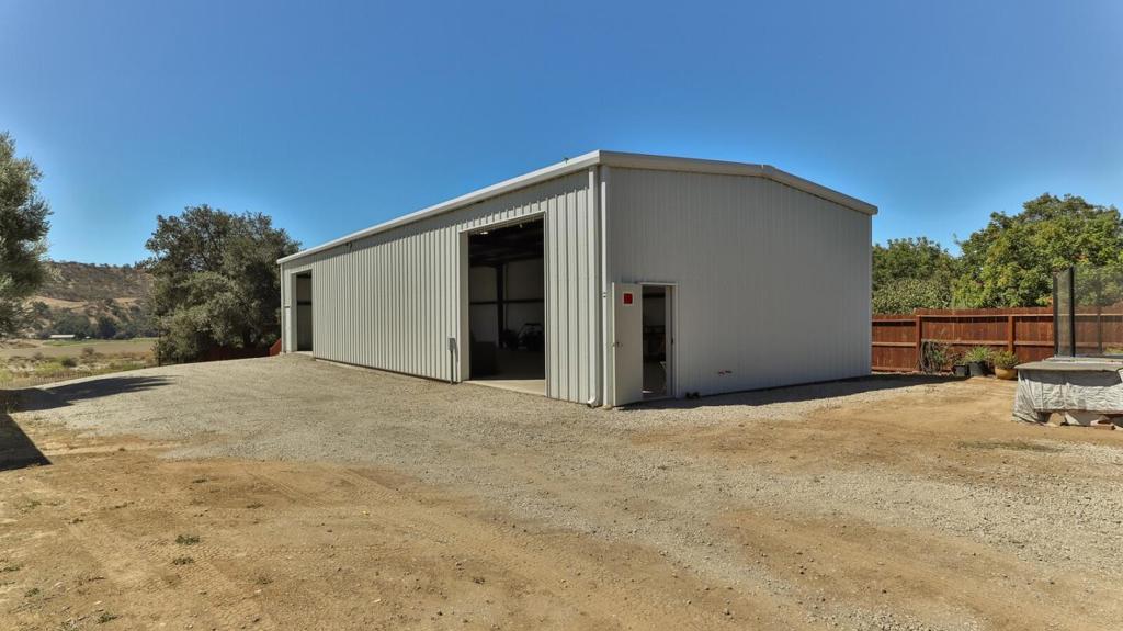 main property photo 51
