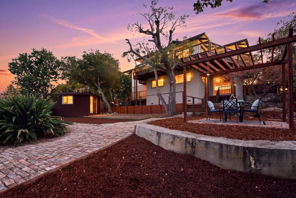 main property photo 62