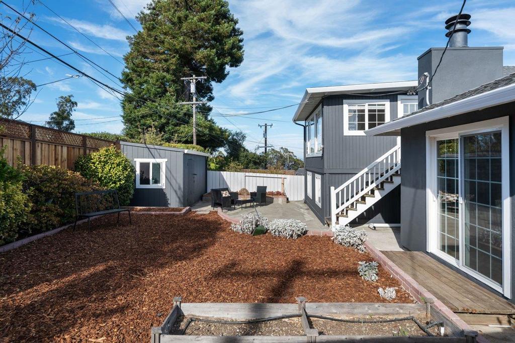 main property photo 58