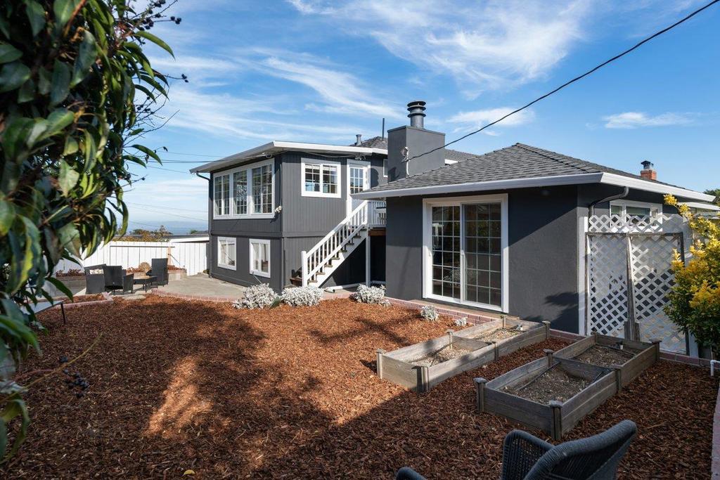 main property photo 60