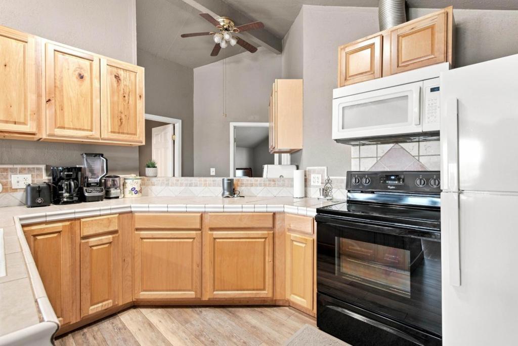 main property photo 109