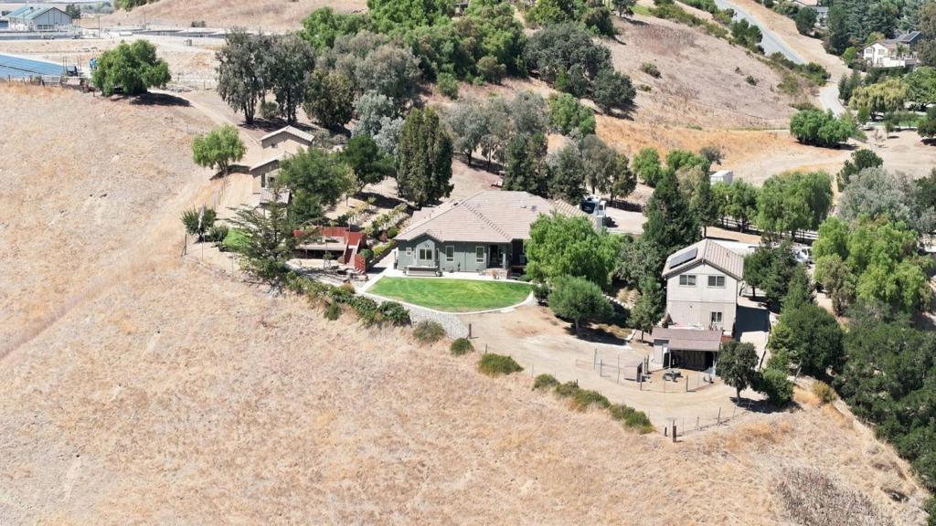 main property photo 131