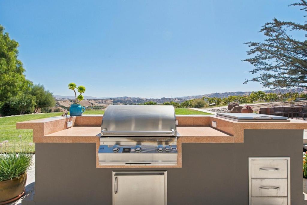 main property photo 66