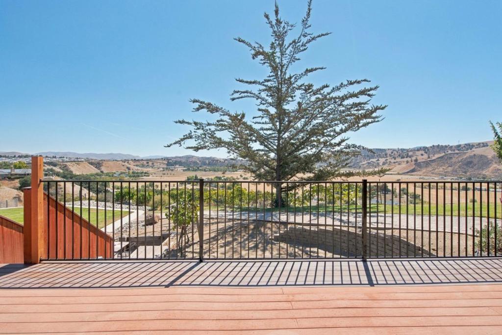 main property photo 75