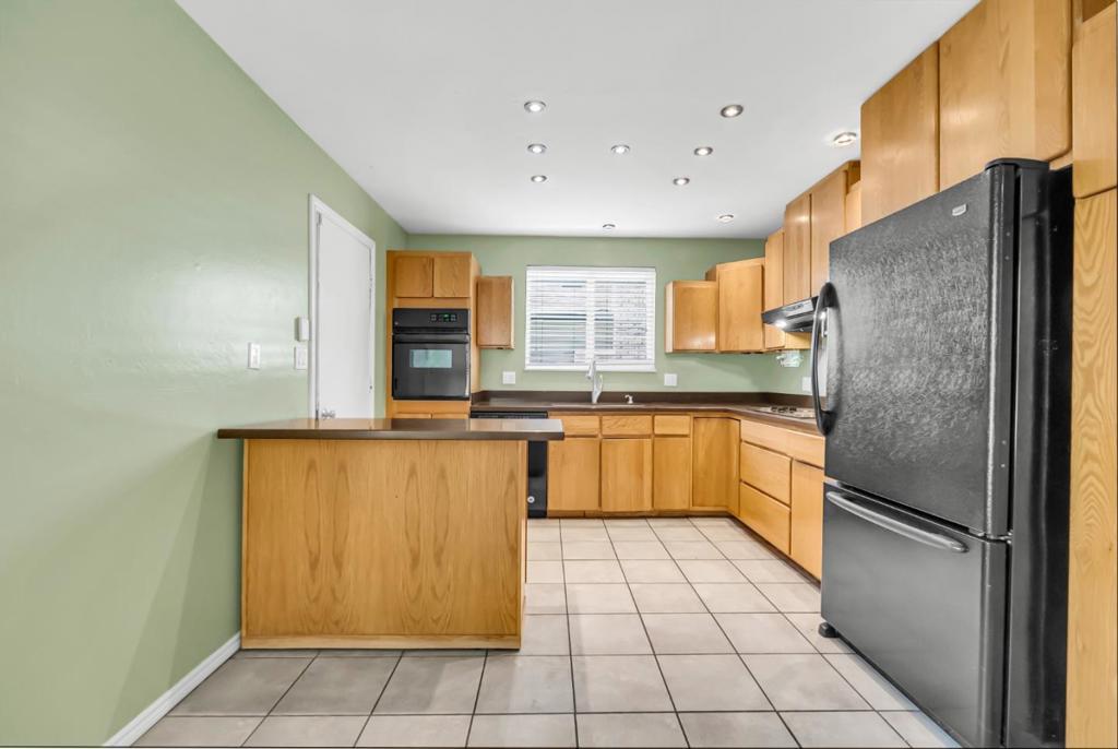 main property photo 72