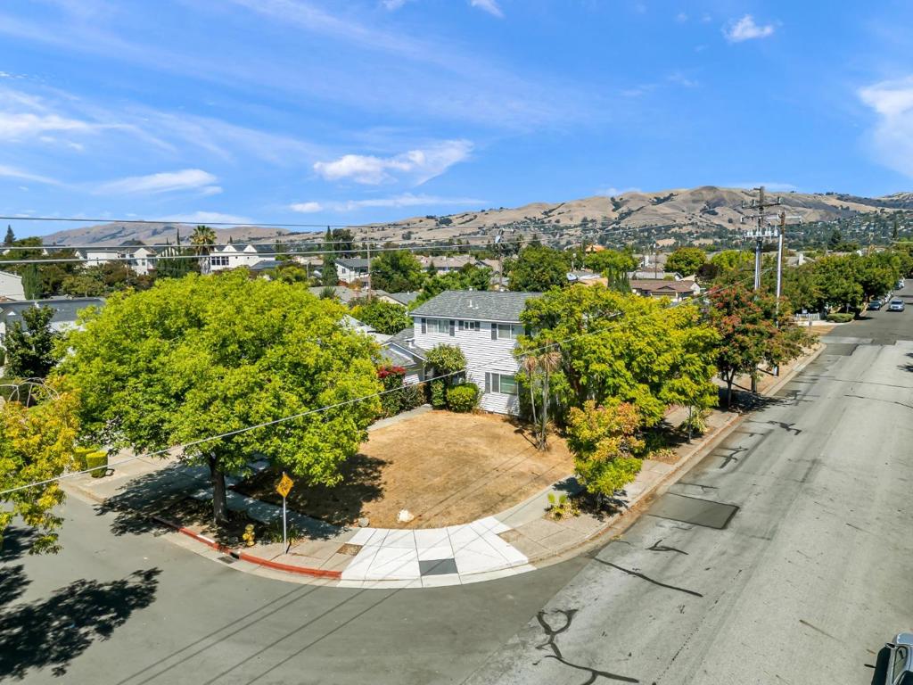 main property photo 76