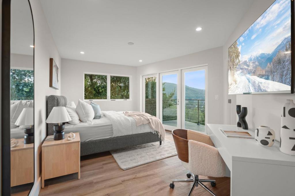 main property photo 67