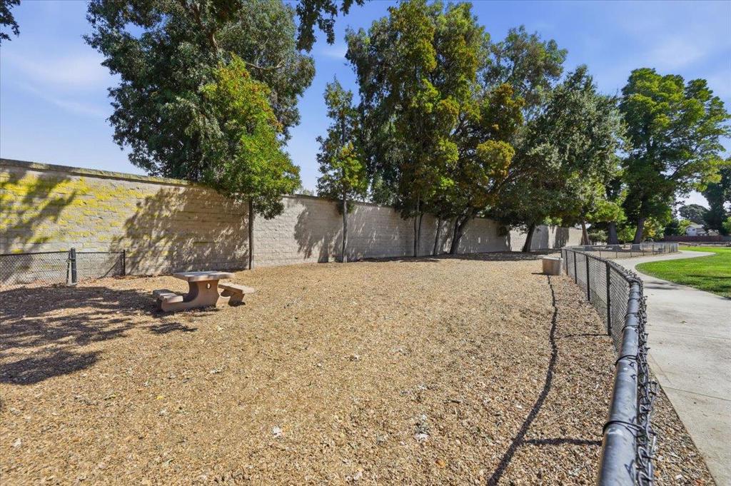 main property photo 74