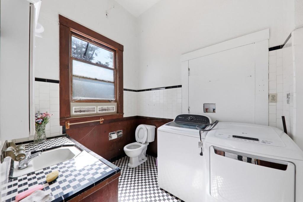 main property photo 58