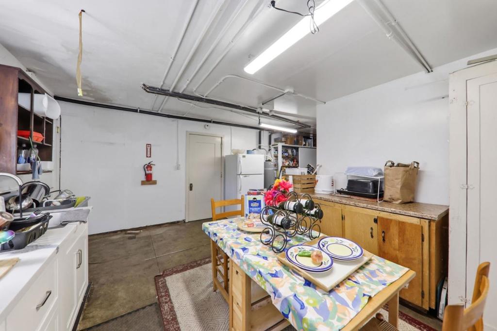 main property photo 89