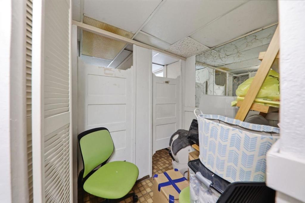 main property photo 97