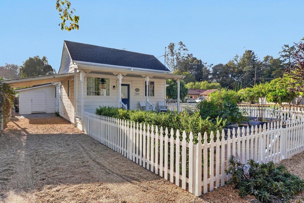 main property photo 58