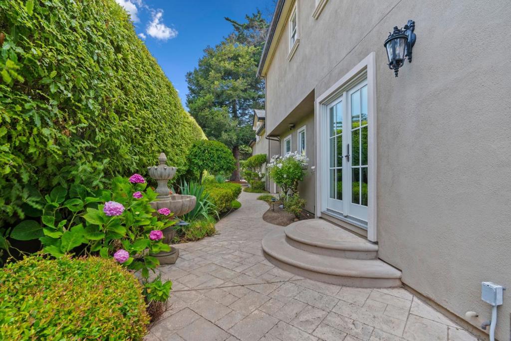 main property photo 54
