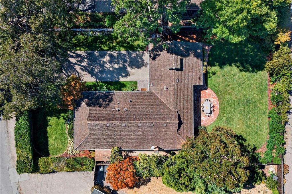 main property photo 53