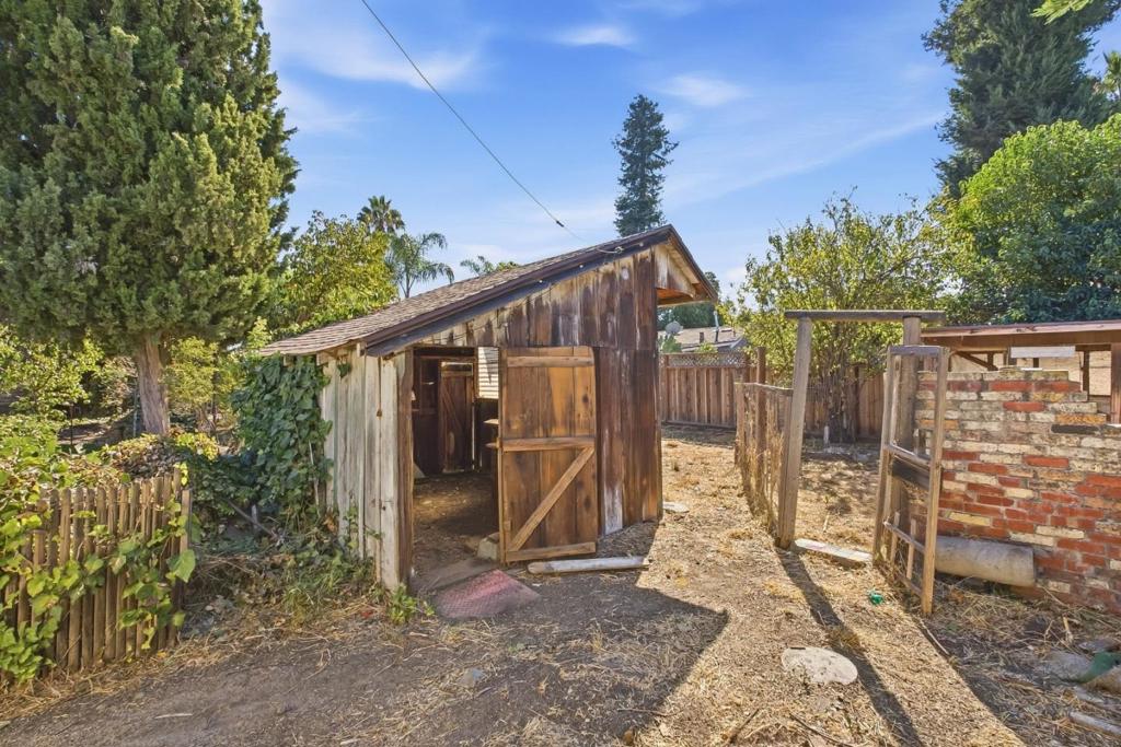 main property photo 51