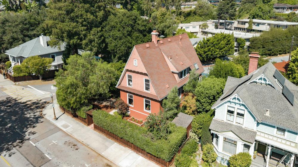 main property photo 51
