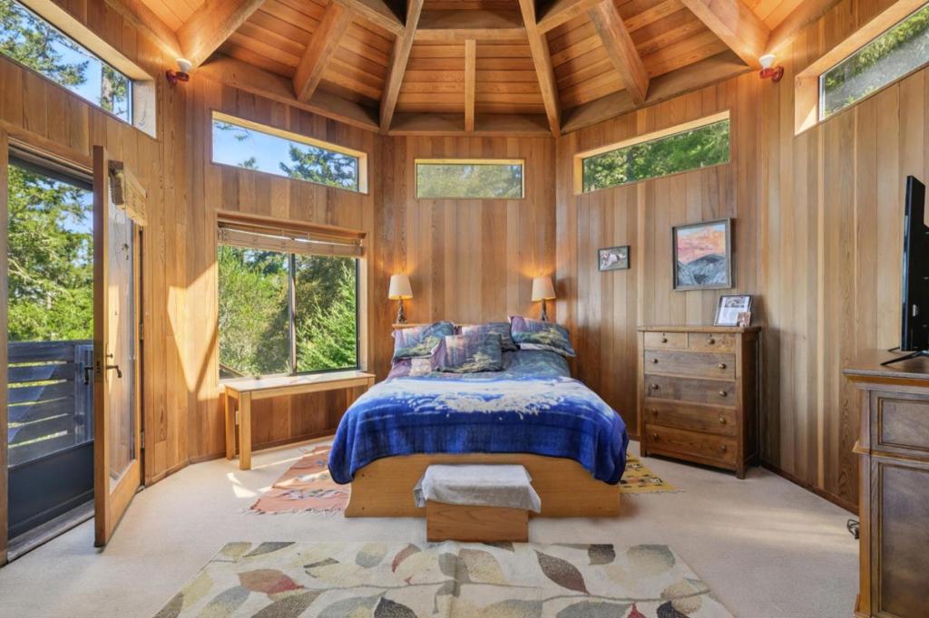 main property photo 60