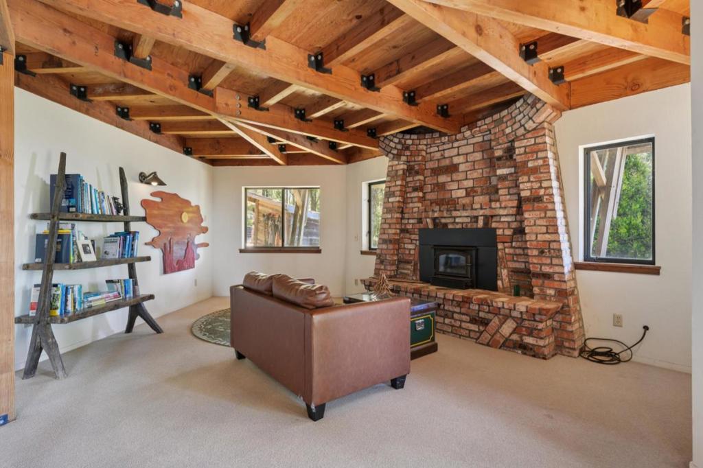 main property photo 68