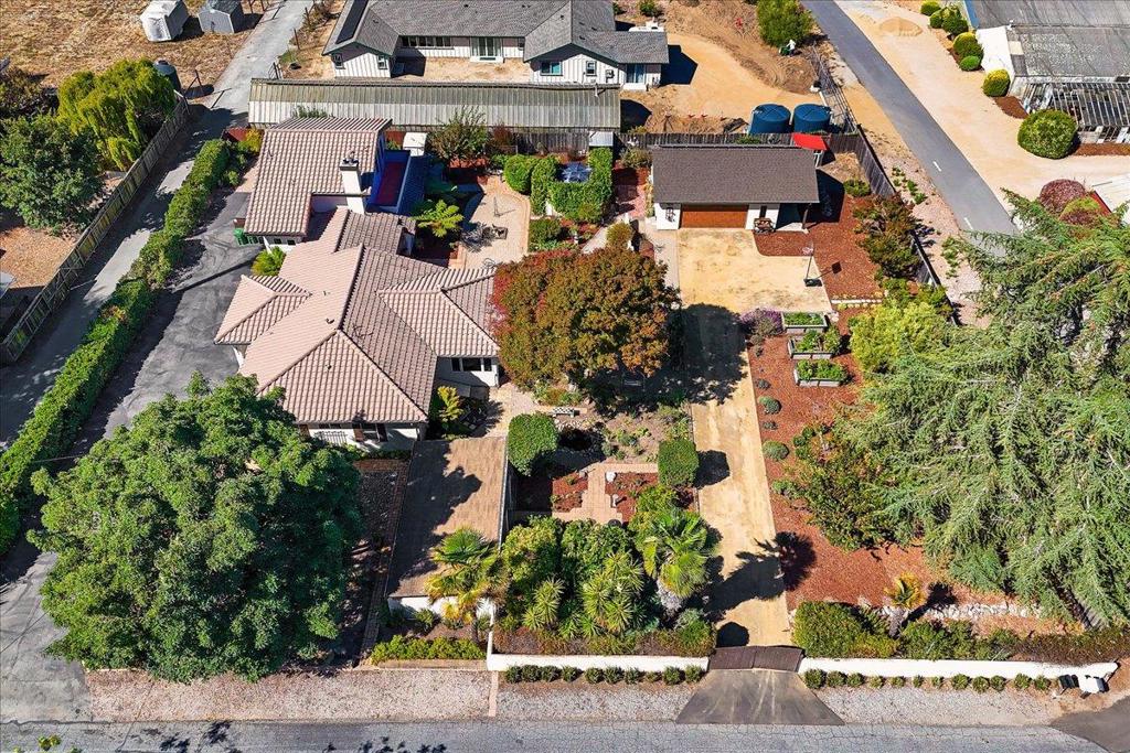 main property photo 60