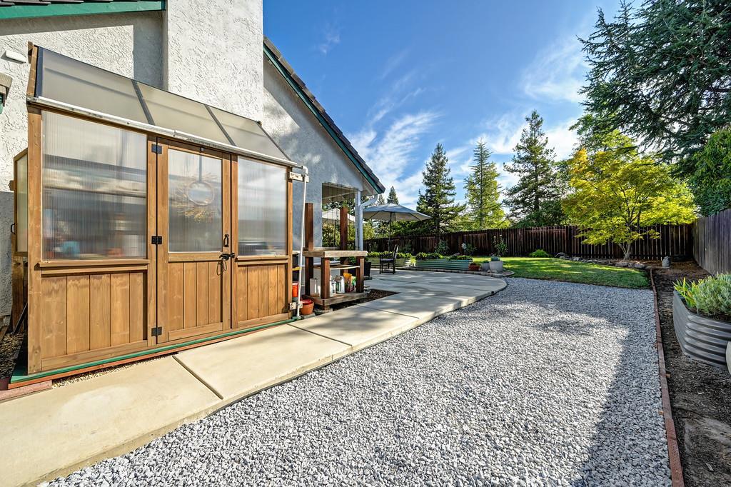 main property photo 64