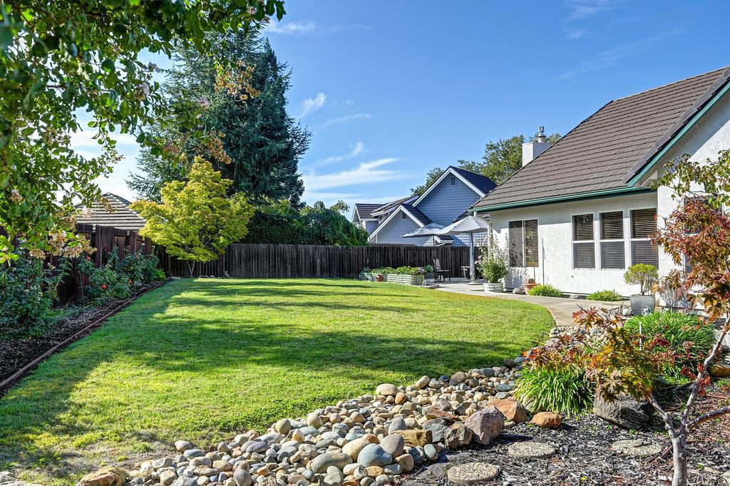 main property photo 74