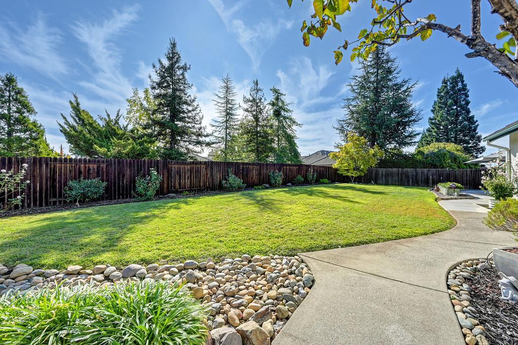 main property photo 75