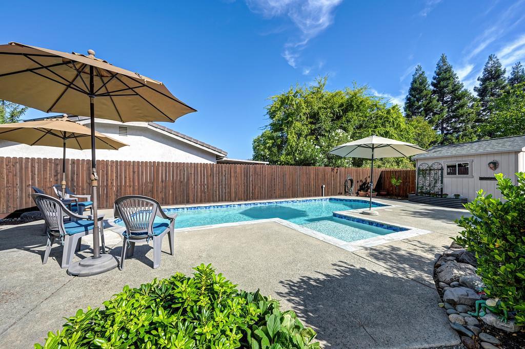 main property photo 76