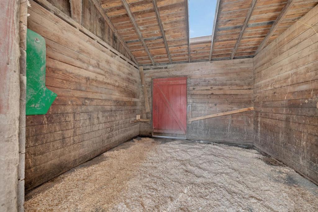 main property photo 66