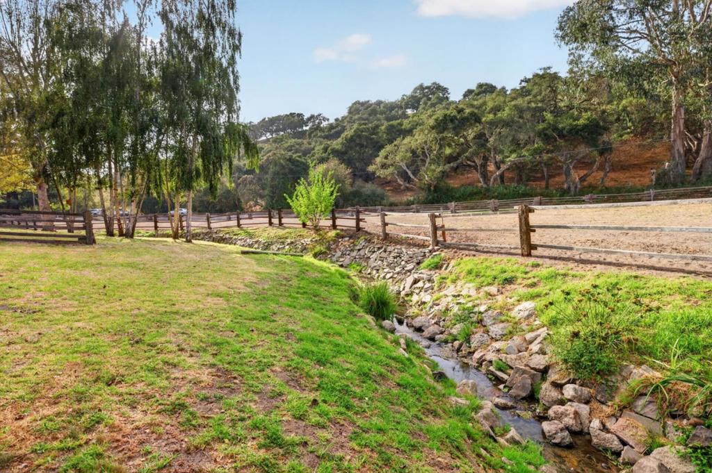 main property photo 75