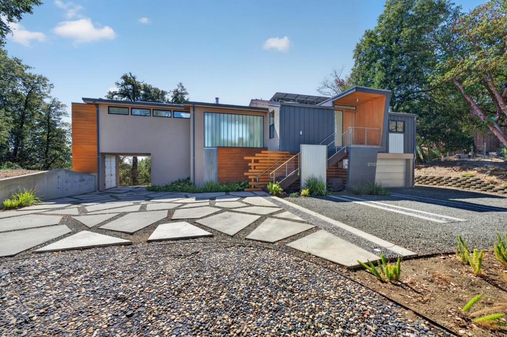 main property photo 66