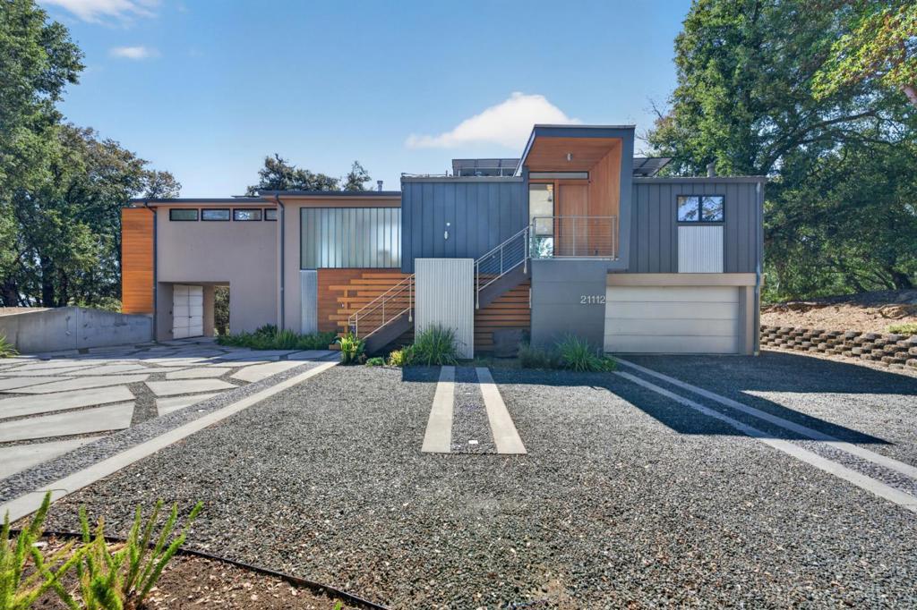 main property photo 67