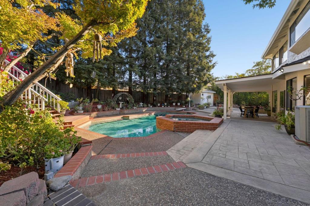 main property photo 66