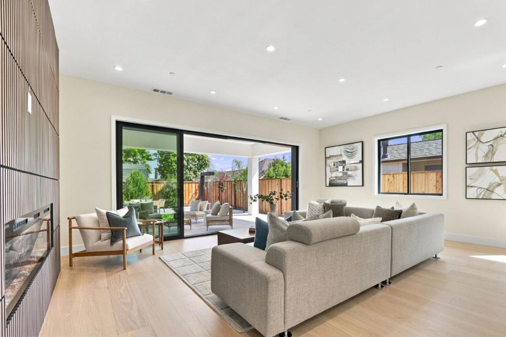 main property photo 68