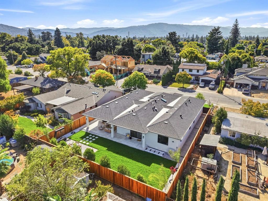 main property photo 88