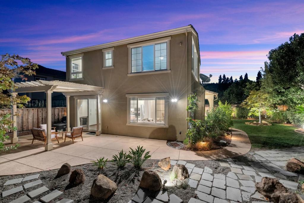 main property photo 50